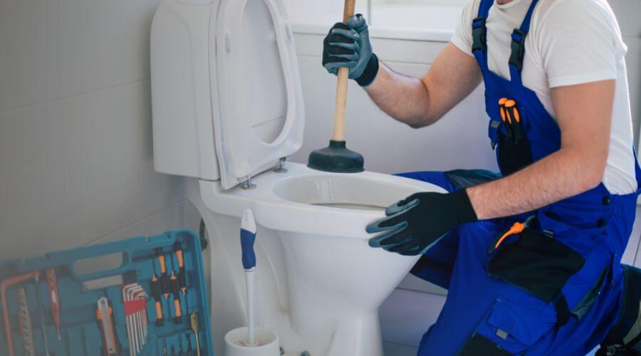 Professional emergency plumbing in Etowah, AR
